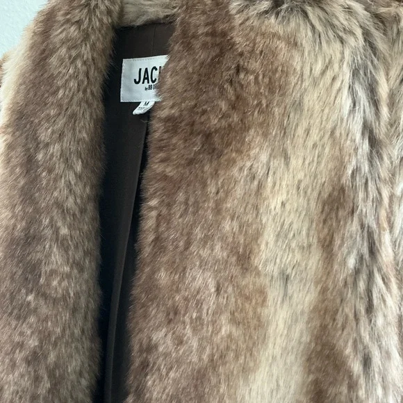 Jack by BB Dakota Plush Faux Fur Vest - Picture 2 of 2